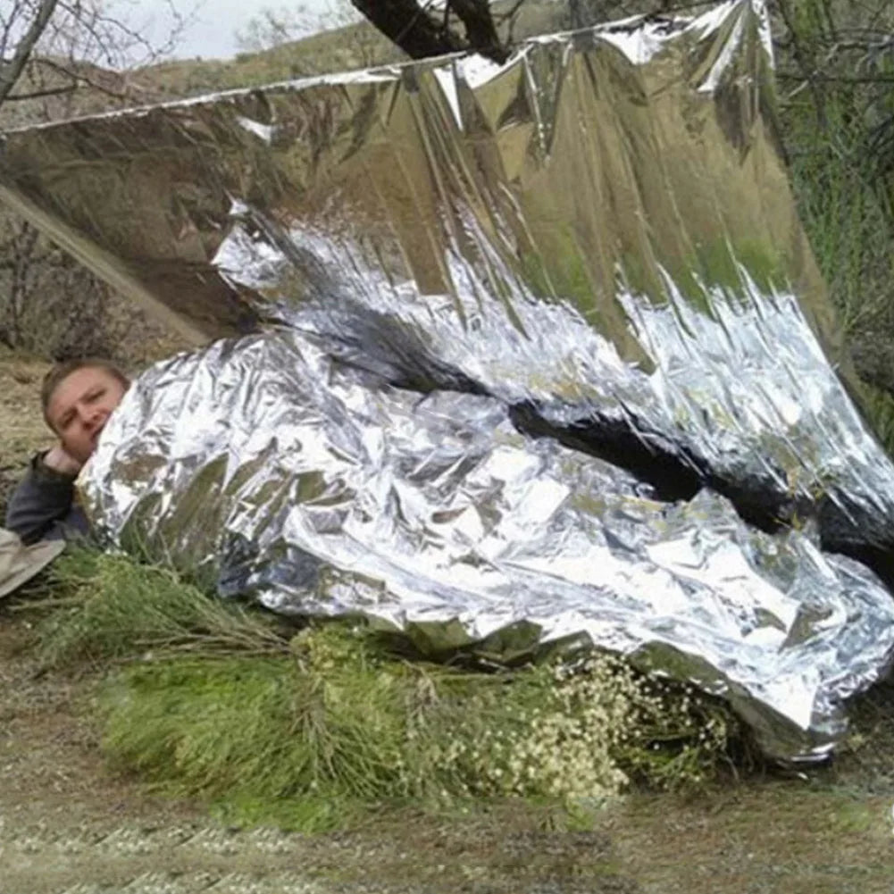 Emergency Foil Blankets (1 to 30 Pack)